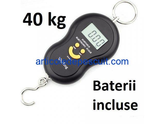 Cantar portabil pentru capturi, cu greutate maxima de cantarire: 40 Kg