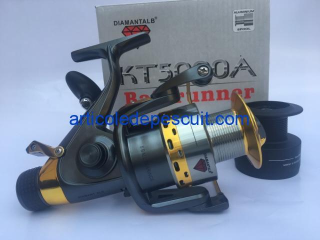 Mulineta Crap si Somn, KT 5000A, cu 4 rulmenti, tambur aluminiu, BaitRunner - produs nou - imagine 3