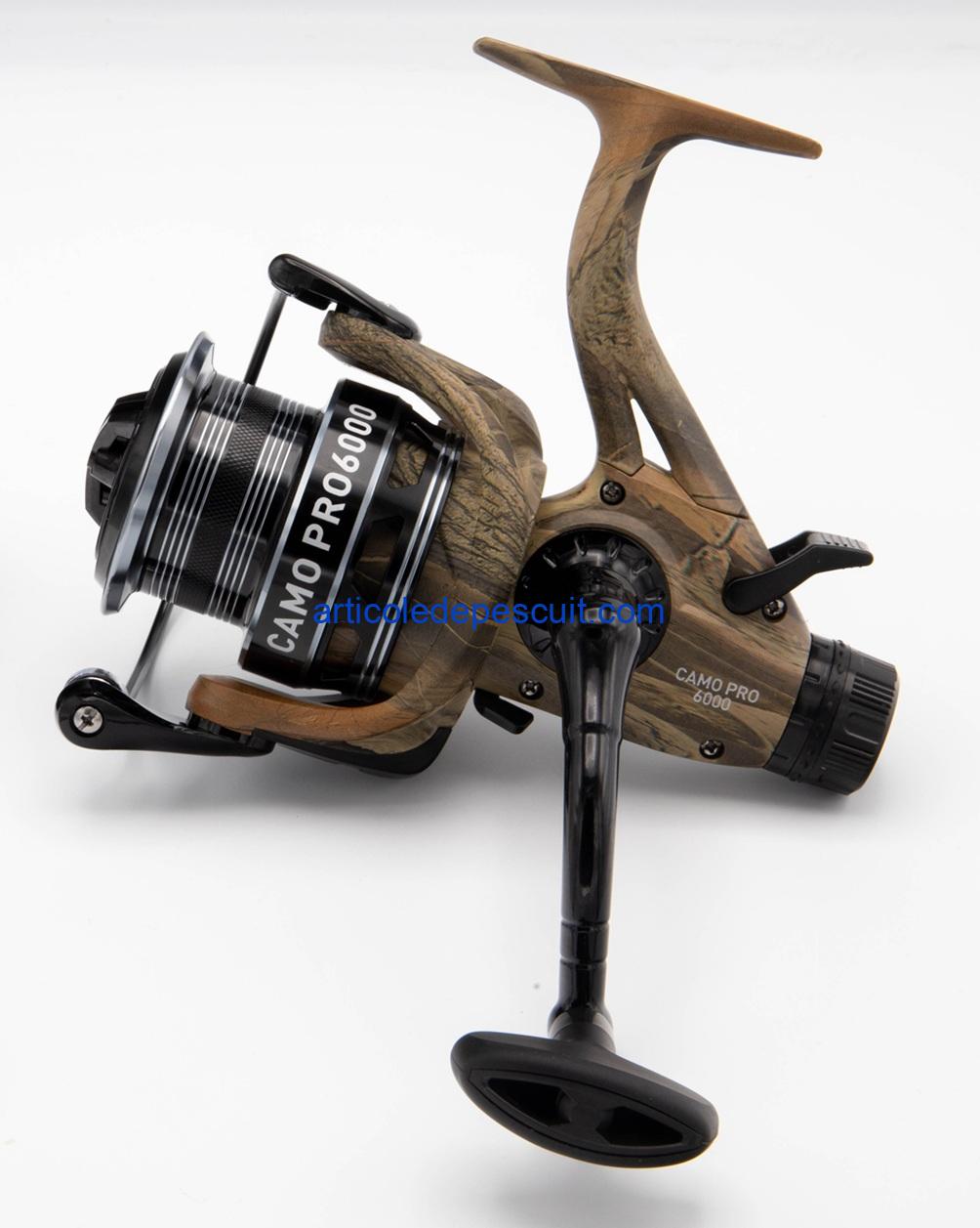Mulineta Crap si Somn, SIRENA CAMO PRO 6000, cu 10 rulmenti, tambur aluminiu, BaitRunner – produs nou